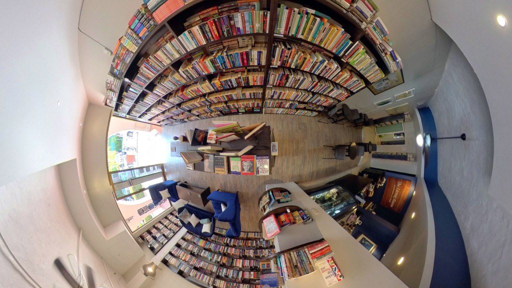 Marina Vallarta Gets a&nbsp;Bookstore
